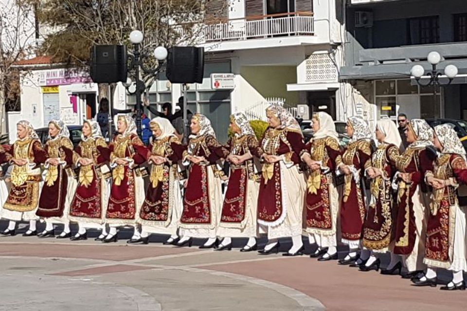 2η Συνεχή Χρονιά – Αναβίωση Δημόσιου Χορού των Γυναικών στον Ασπρόπυργο