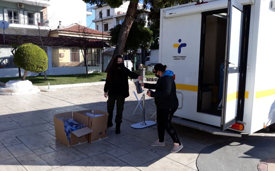 Μεγάλη η ανταπόκριση των πολιτών στη πρωτοβουλία  του Δήμου Ασπροπύργου στη Πλατεία Δημαρχείου   για τη διεξαγωγή των rapid test