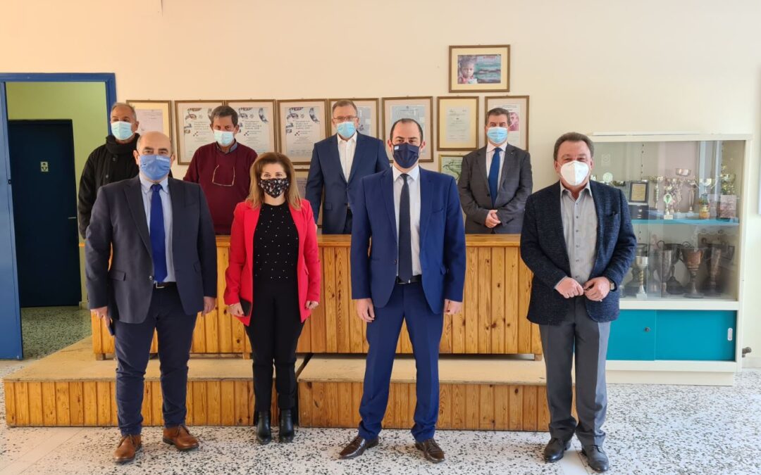 Εγκαίνια ηλεκτρονικού εξοπλισμού στις σχολικές αίθουσες του 1ου ΓΕΛ Ασπροπύργου