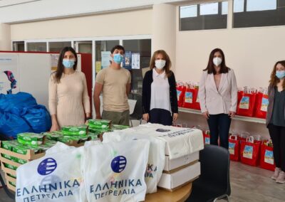 Διανομή βασικών αγαθών και πασχαλινών δώρων  από το Κοινωνικό Παντοπωλείο  του Δήμου Ασπροπύργου