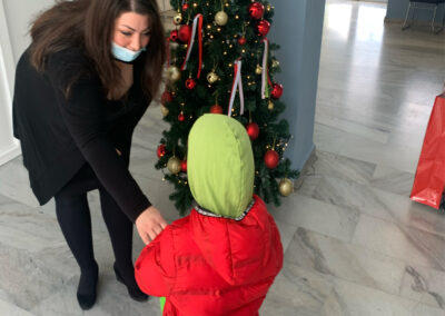 Παράδοση Χριστουγεννιάτικων Δώρων στα Παιδιά του Ασπροπύργου