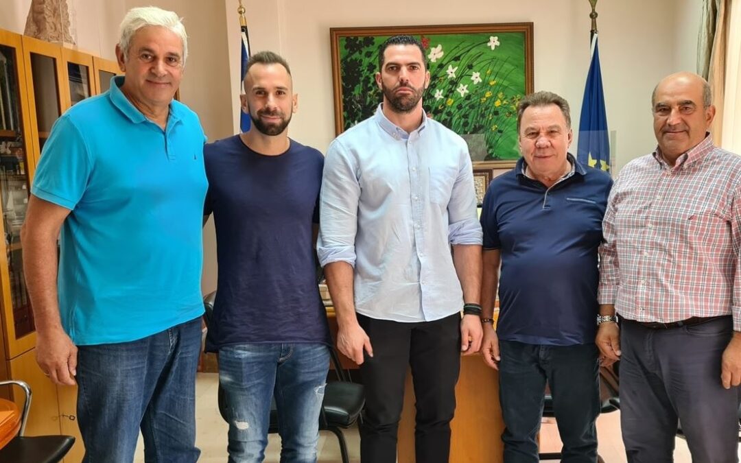 Επίσκεψη του Γενικού Διευθυντή του Πανελλήνιου Συνδέσμου Αμειβομένων Καλαθοσφαιριστών  στον Δήμαρχο Ασπροπύργου, κ. Νικόλαο Μελετίου