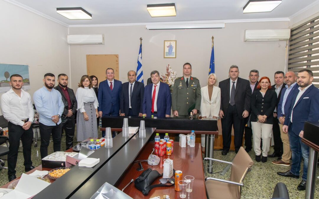 ΕΝΩΠΙΟΝ ΤΟΥ ΔΗΜΑΡΧΟΥ κ. ΙΩΑΝΝΗ ΗΛΙΑ και των ΜΕΛΩΝ του Δ.Σ. Με κάθε επισημότητα εορτάστηκε η πρώτη ημέρα του έτους στον Ασπρόπυργο