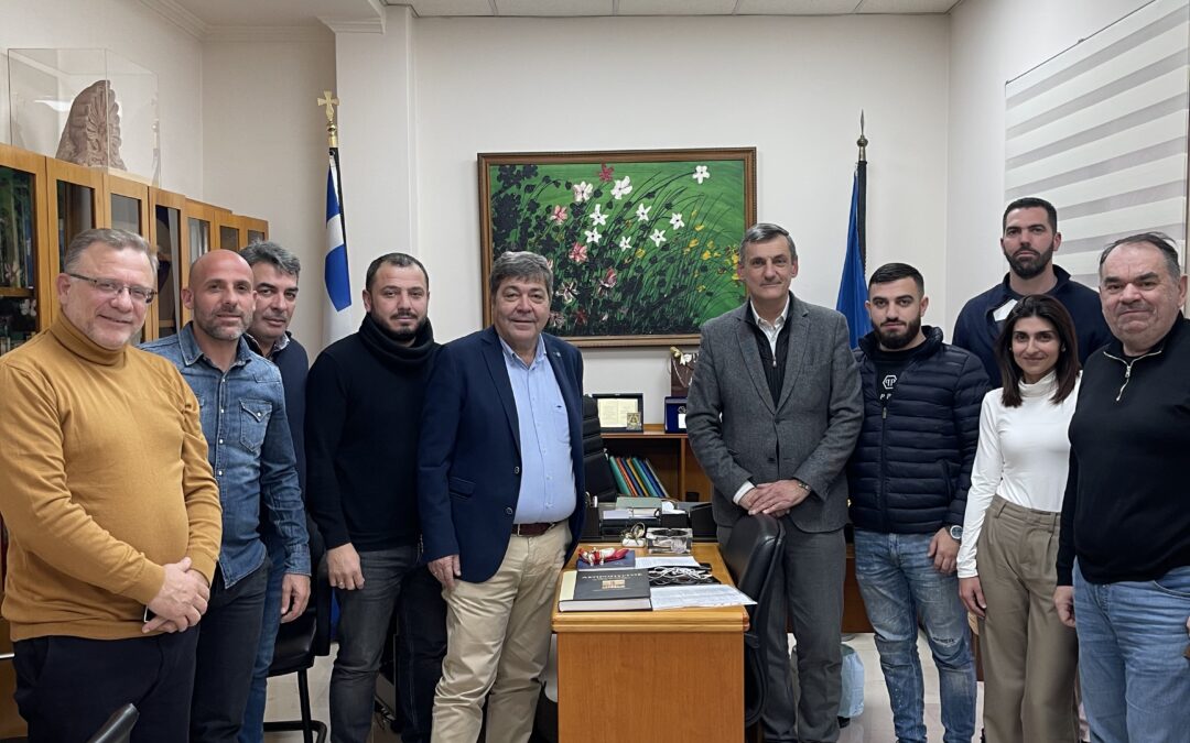 ΕΠΙΣΚΕΨΗ ΤΟΥ ΕΙΔΙΚΟΥ ΓΡΑΜΜΑΤΕΑ ΤΗΣ ΑΠΟΚΕΝΤΡΩΜΕΝΗΣ ΔΙΟΙΚΗΣΗΣ ΑΤΤΙΚΗΣ κ. ΓΡ. ΖΑΦΕΙΡΟΠΟΥΛΟΥ ΣΤΟΝ ΔΗΜΑΡΧΟ ΑΣΠΡΟΠΥΡΓΟΥ κ. ΙΩΑΝΝΗ ΗΛΙΑ