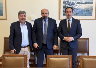 Συνάντηση με τον υφυπουργό Κλιματικής Κρίσης και Πολιτικής Προστασίας κ. Χρήστο Τριαντόπουλο, είχε σήμερα ο Δήμαρχος κ. Ιωάννης Ηλίας.