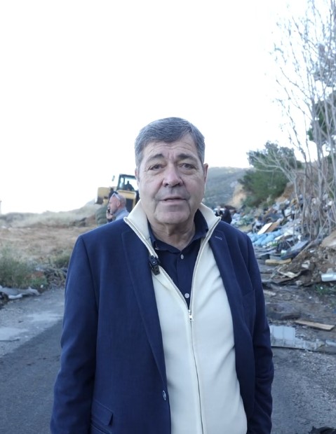 Aποκομιδή Σκουπιδιών στην συνοικία Νεόκτιστα Ασπροπύργου.