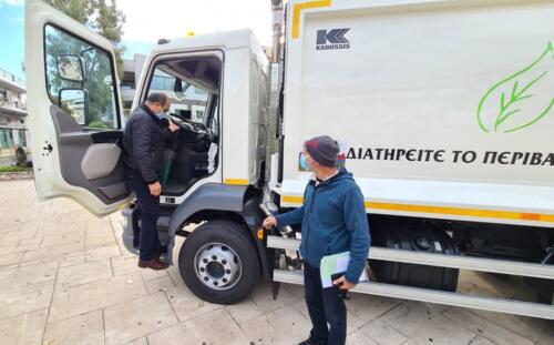 Σύγχρονος εξοπλισμός για την Καθαριότητα του Δήμου Ασπροπύργου με νέο απορριμματοφόρο στον στόλο του